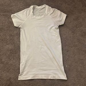 LULULEMON SWIFTLY TECH - SHORT SLEEVE SHIRT 2.0